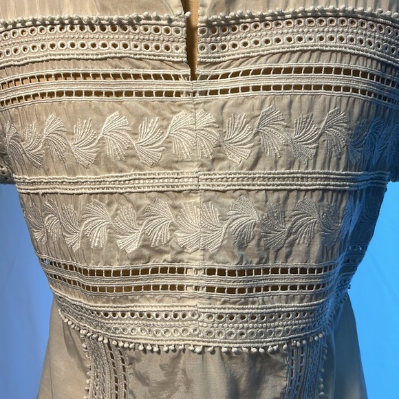 Veronica Beard White Blouse with Lace and Beautiful Embellishment Size 2 - Picture 9 of 15